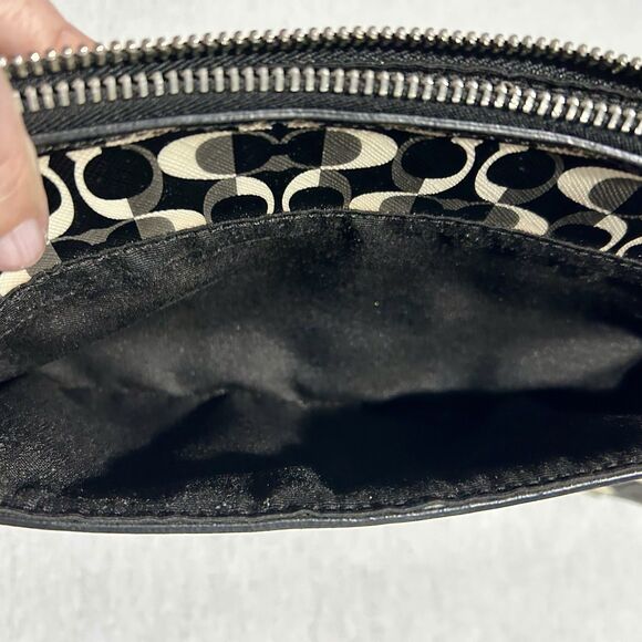 COACH Clutch in Unique Black and White Signature Pattern - Picture 3 of 5